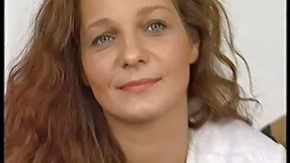Een dikke oma porn ongeschoren vent pleeg een mooi meisje met sappig geld.