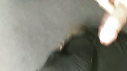 Verdomde dolly in een hondenstijl omas neuken houding