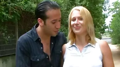 De Brilman geniet van het fry girl Tiffany oma real sex