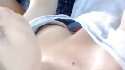 Monika laat haar geschoren vagina zien. o ma sex